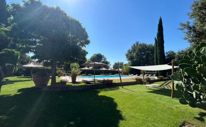 Agriturismo con piscina Toscana La Quercia - Riapertura 2025