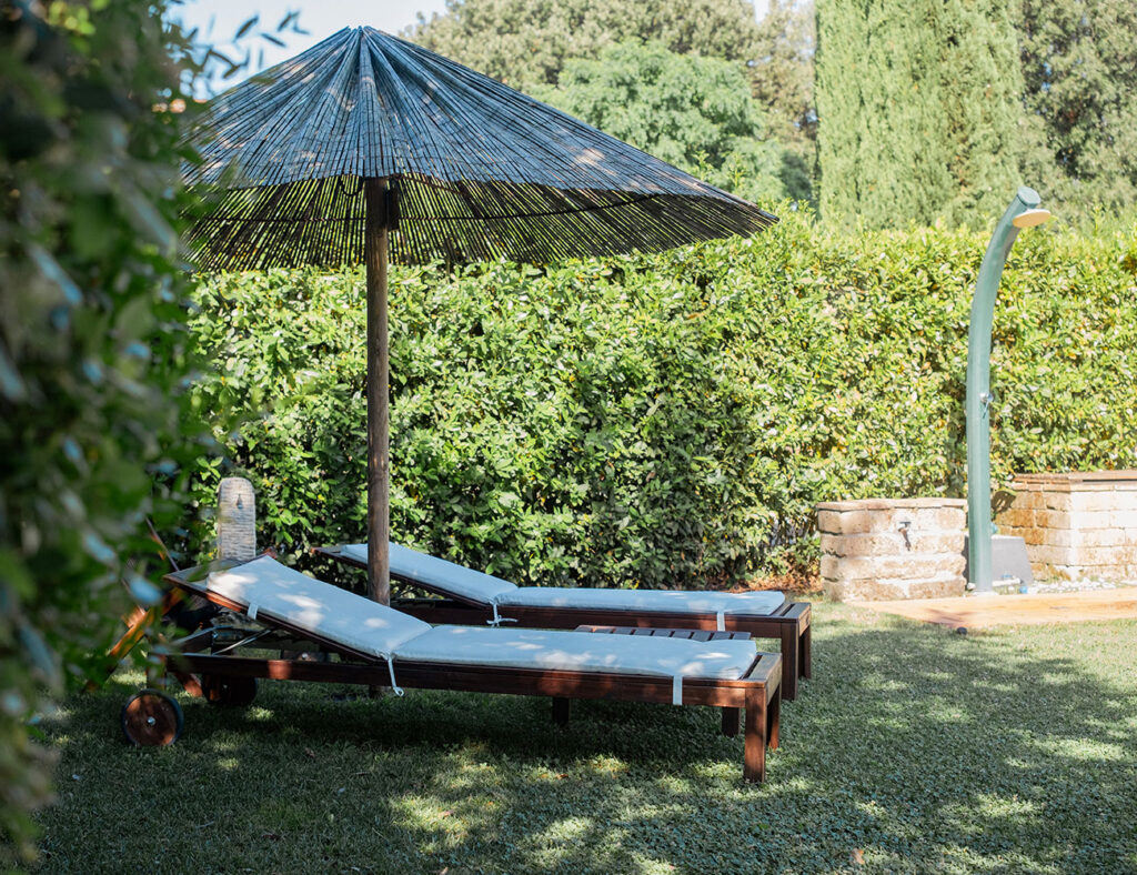 Spazi-relax-agriturismo-Grosseto-con-Piscina-La-Quercia